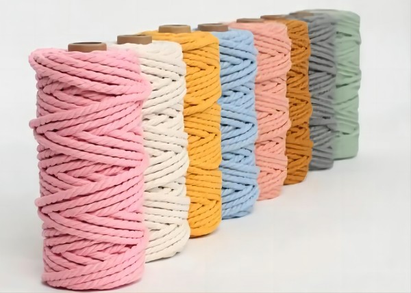 GB 18401-2010 針對的產品是在我國境內生產、銷售的服裝用、裝飾用和家用的紡織產品